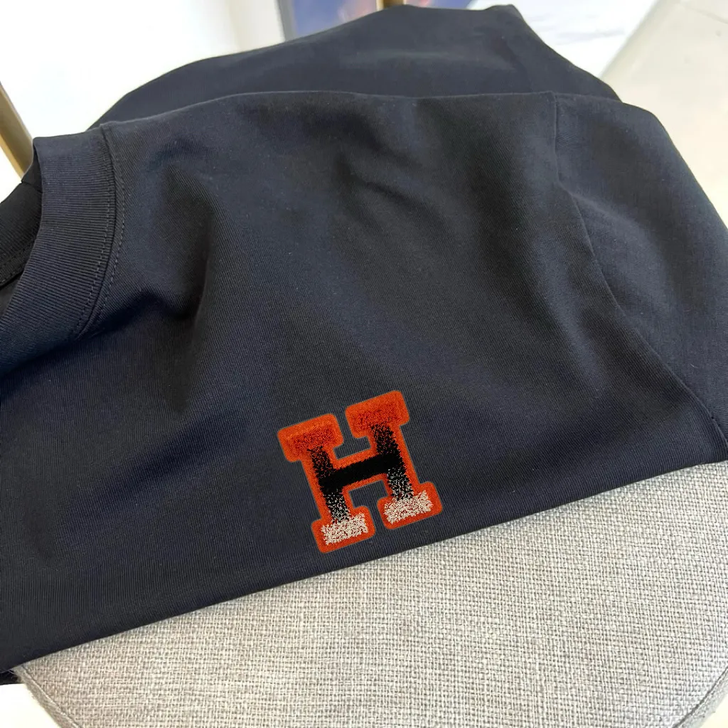 P85， 2026 Classic T ， ， ， ， ， 。 ， ， ， ， 。 ， ，Breathable ， 、 。 ， ， ， 。 T ， —— ， 。2026 ， ， 。S- XXL（ 173，140 M ）
